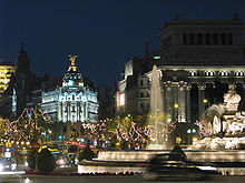220px-Plaza_de_Cibeles_(Madrid)_05
